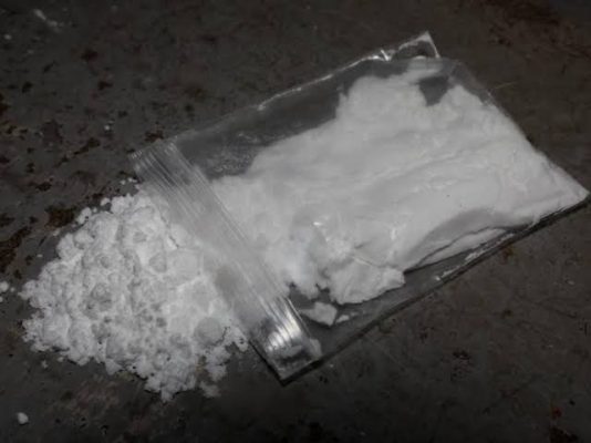 How does one pess cocaine from powder to flake
